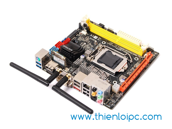 EkZW1346904800_Zotac%20ITX%20h772.jpg
